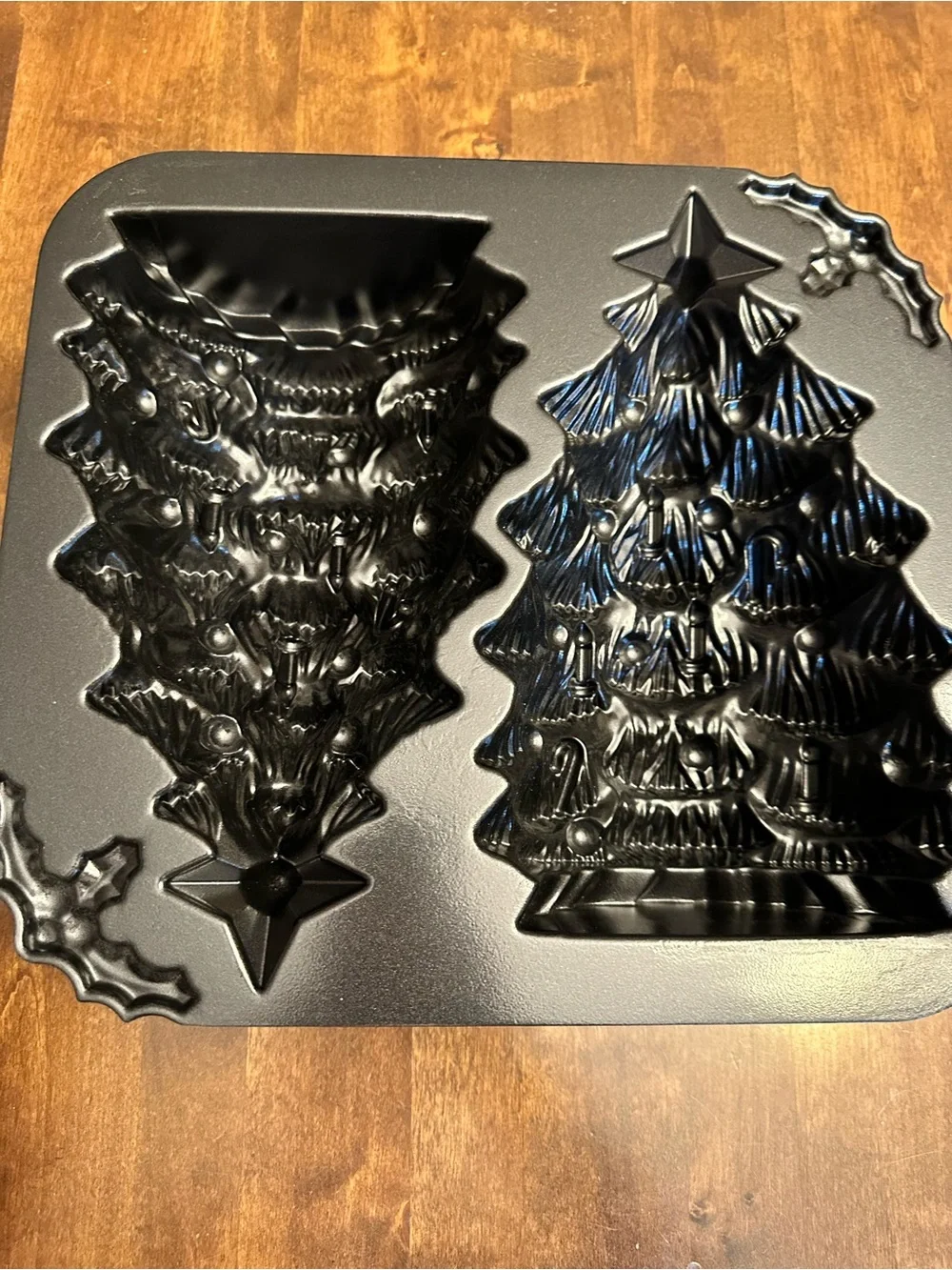Nordic Ware Christmas Tree Cake Pan 3D Holiday Baking Hosting Party
